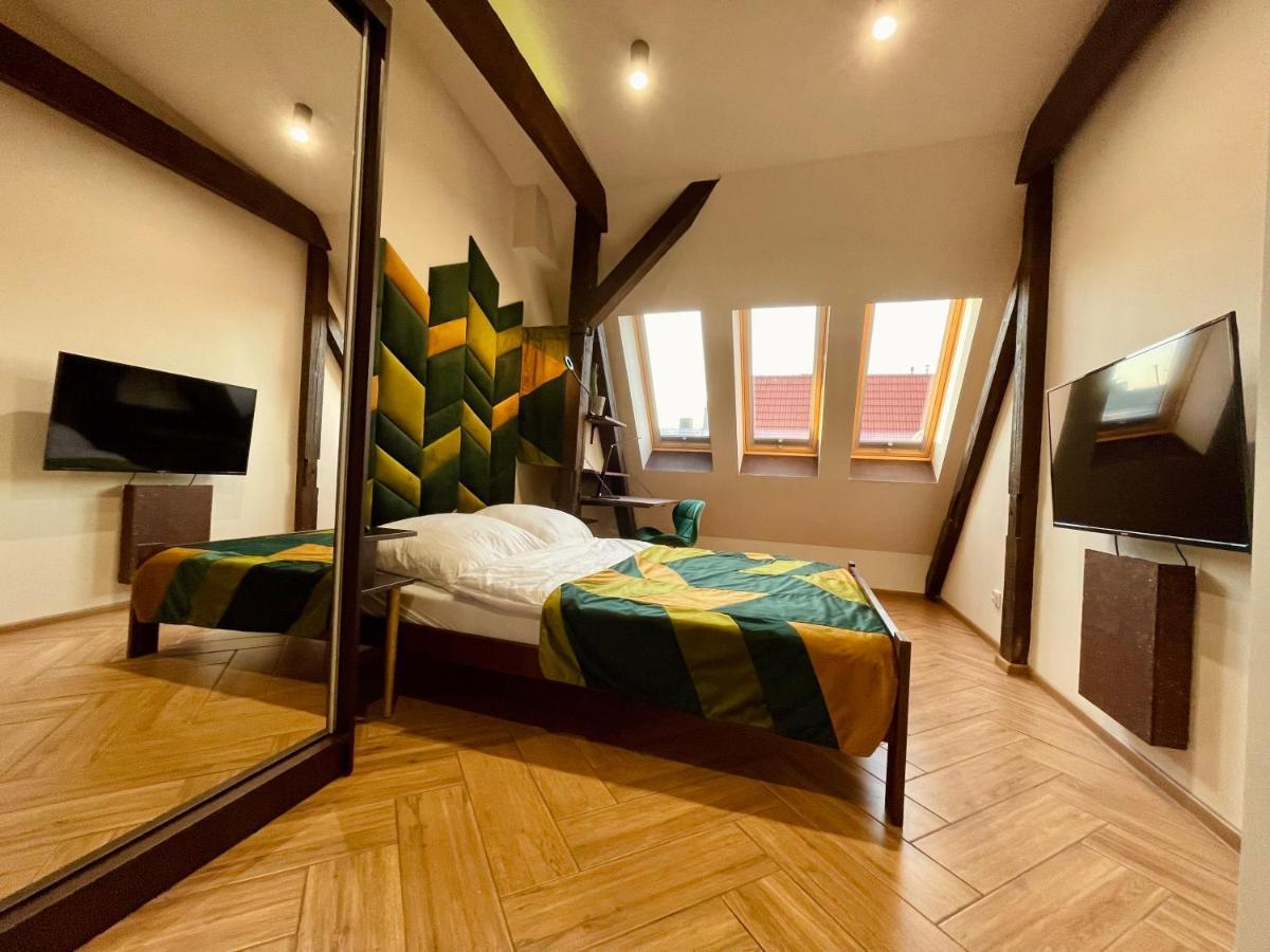 Long Attic Studio พอซนาน ภายนอก รูปภาพ